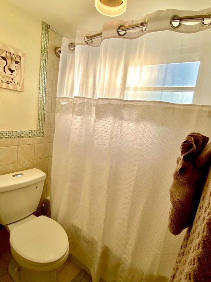 Deluxe Waterfront One Bedroom Apartment With Miami Skyline View, Free Parking 5 Mins Drive To Miami Beach Exterior photo
